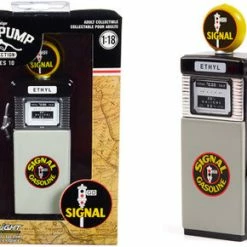 1951 Wayne 505 Gas Pump - Signal Gasoline, Black/Silver - Greenlight 14100B - 1/18 Diecast Replica
