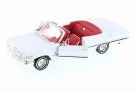 1963 Chevy Impala Convertible, White W/ Red - Welly 22434WWT - 1/24 Scale Diecast Model Toy Car