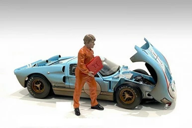 Mechanic Dan Figure, Orange - American Diorama 23792OR - 1/18 Scale Figurine - Diorama Accessory