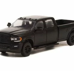 2021 Dodge Ram 2500 4x4 Crew Cab, Black - Greenlight 28090F/48 - 1/64 Scale Diecast Car