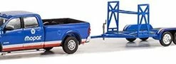 2020 Dodge Ram 2500 Laramie W/Car Trailer, Blue - Greenlight 32250D - 1/64 Scale Diecast Car