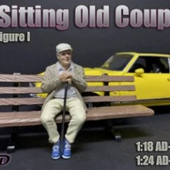 Sitting Old Couple Figure I - American Diorama 38334 - 1/24 Figurine - Diorama Accessory