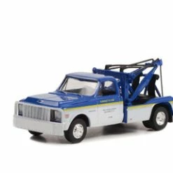 1972 Chevy C-30 Dually Wrecker Truck, White And Blue - Greenlight 46100B - 1/64 Scale Diecast Car