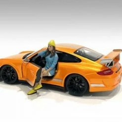 Car Meet 1 Figure III, Blue And White - American Diorama 76379 - 1/24 Figurine - Diorama Accessory