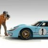 Race Day 1 Figure III - American Diorama 76385 - 1/24 Figurine - Diorama Accessory