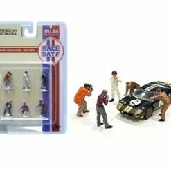 Race Day I Figure Set, Multi- American Diorama 76475MJ - 1/64 Scale Figurine - Diorama Accessory