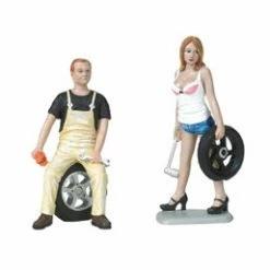 Motorhead Miniatures Tire Brigade Meg And Derek 2 Piece Figurine Set, - 770 - 1/18 Scale Figurine - Diorama Accessory