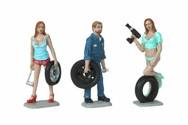 Motorhead Miniatures Tire Brigade Meg, Gary, And Michele 3 Figurine Set, 775 - 1/24 Scale Figurine - Diorama Accessory