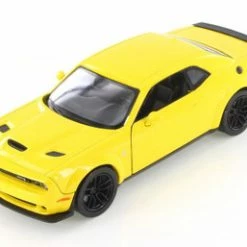 2018 Dodge Challenger SRT Hellcat Widebody Hardtop, Yellow - Showcasts 79350/16D - 1/24 Diecast Car
