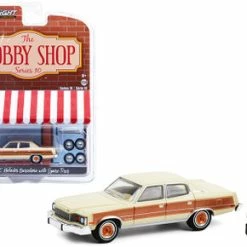 ModelToyCars 1978 AMC Matador Barcelona W/Spare Tires, Sand Beige/Tan - Greenlight 97100C - 1/64 Diecast Car